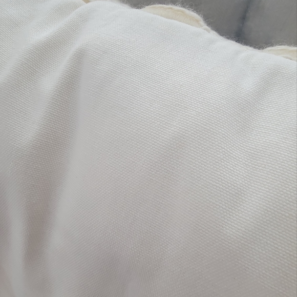 UGG Alicia Accent Pillow In Natural NWT - Picture 3 of 5